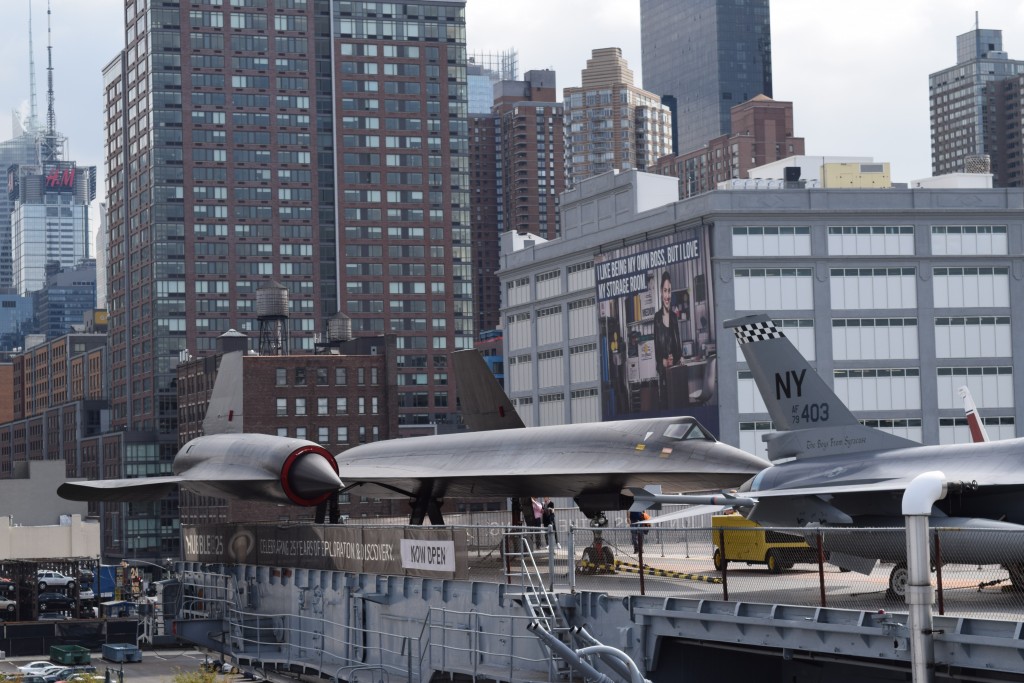 Black Bird stealthy 2,200 mph